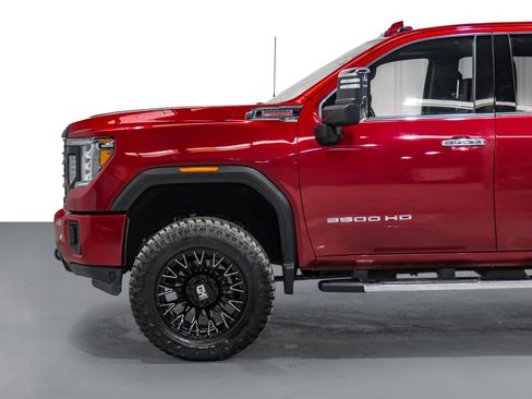 Used 2021 GMC Sierra 3500 SLT w/ SLT Convenience Package image 11