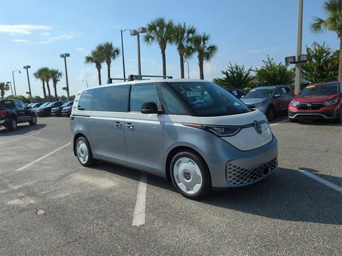 New 2025 Volkswagen ID. Buzz 1st Edition image 2