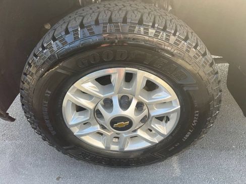 Used 2024 Chevrolet Silverado 2500 W/T w/ WT Convenience Package RWD image 20