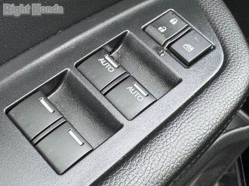 Used 2021 Honda Pilot Touring image 17