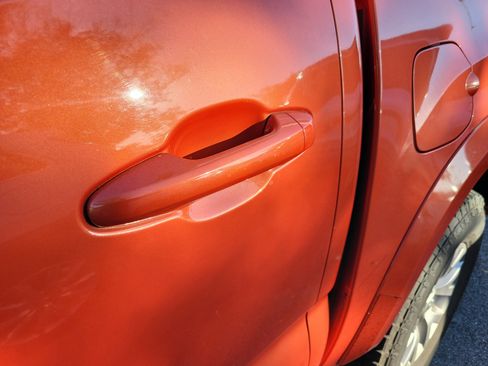 Used 2017 Toyota Tacoma SR5 w/ Tow Package image 18