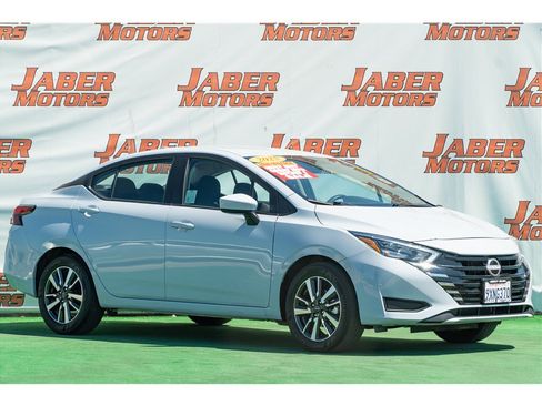 Used 2025 Nissan Versa SV w/ Trunk Package FWD image 1