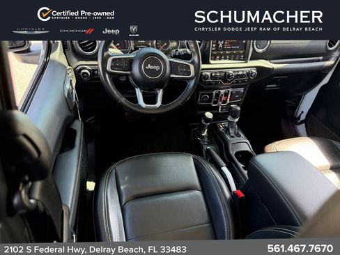 Used 2021 Jeep Wrangler Unlimited Sahara w/ Uconnect 4C Nav & Sound Group AWD/4WD image 11