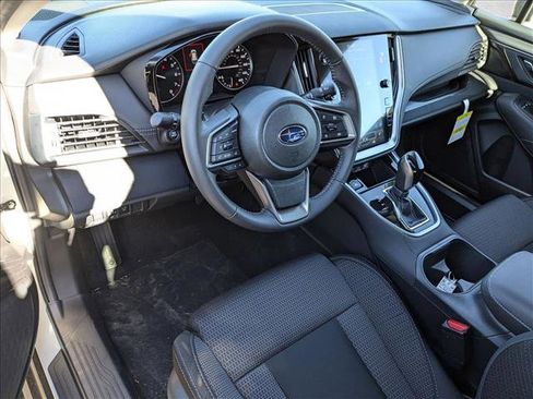 Used 2025 Subaru Outback Premium w/ Popular Package #1A image 4