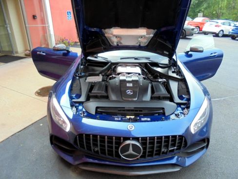 Used 2018 Mercedes-Benz AMG GT S image 35