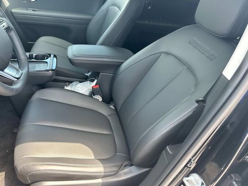 New 2025 Hyundai Ioniq 5 SEL image 15
