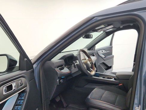 Used 2025 Ford Explorer ST w/ Sun And Sound Package AWD/4WD image 21
