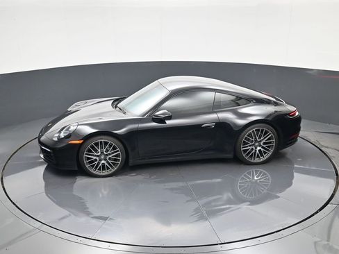 Used 2024 Porsche 911 Carrera 4 AWD/4WD image 31