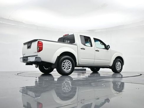 Used 2019 Nissan Frontier SV image 28