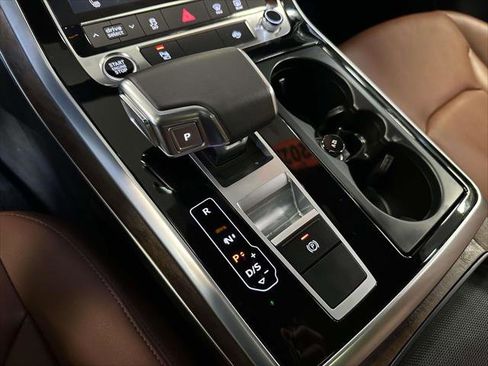 Used 2025 Audi Q7 3.0T Premium w/ Convenience Package image 28