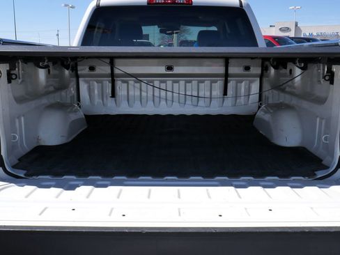 Used 2015 GMC Sierra 1500 SLT w/ SLT Crew Cab Value Package image 23