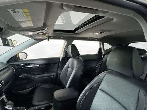Used 2022 Kia Seltos SX w/ Sunroof Package AWD/4WD image 22