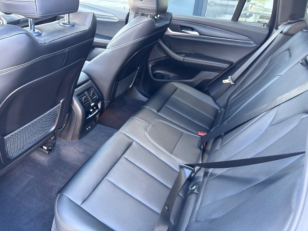 Used 2023 BMW X3 M40i AWD/4WD image 17