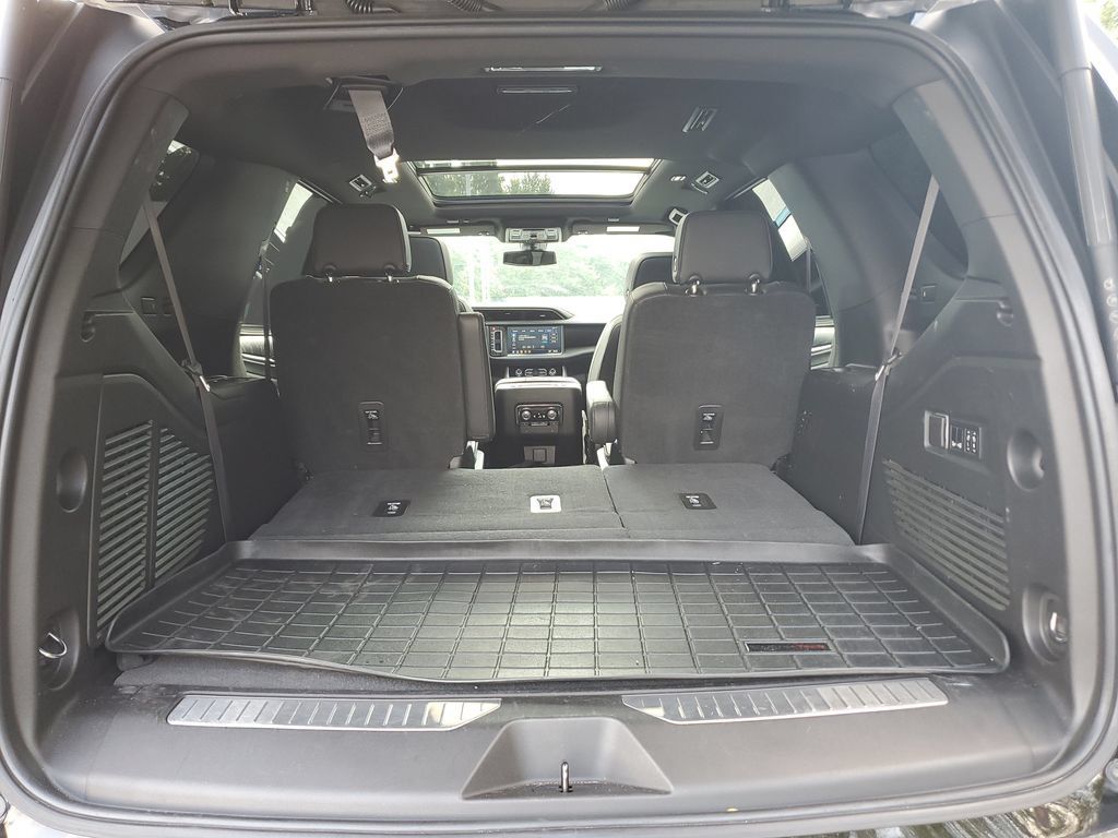 Used 2021 GMC Yukon Denali AWD/4WD image 9