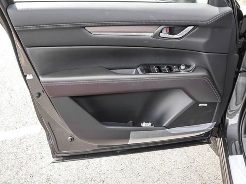 New 2025 MAZDA CX-5 Signature image 33