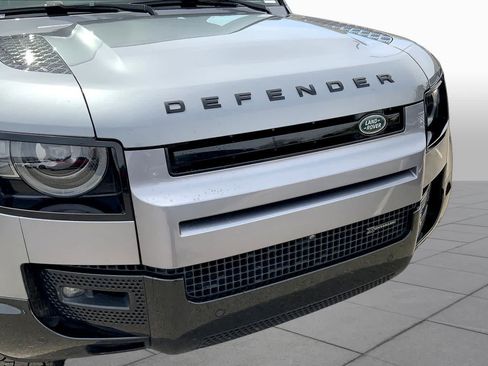 Used 2023 Land Rover Defender 110 X-Dynamic SE AWD/4WD image 29