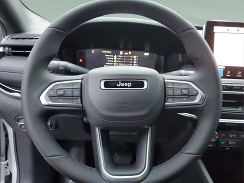 New 2026 Jeep Compass Limited w/ Sun, Sound & Navigation Group AWD/4WD image 15