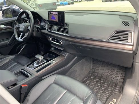 Used 2021 Audi Q5 2.0T Premium w/ Convenience Package image 14