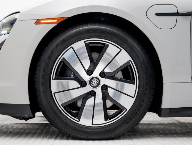 Certified 2023 Porsche Taycan RWD image 34