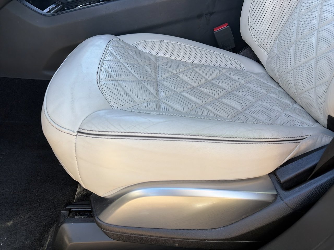 Used 2018 Mercedes-Benz GLS 550 4MATIC image 19