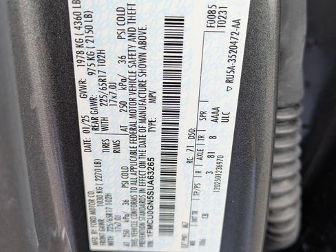 Used 2025 Ford Escape Active image 33