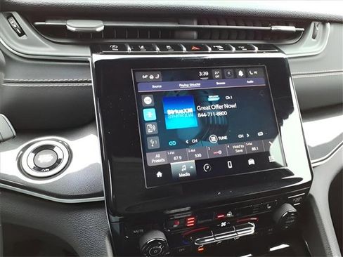 Used 2022 Jeep Grand Cherokee L Altitude image 18