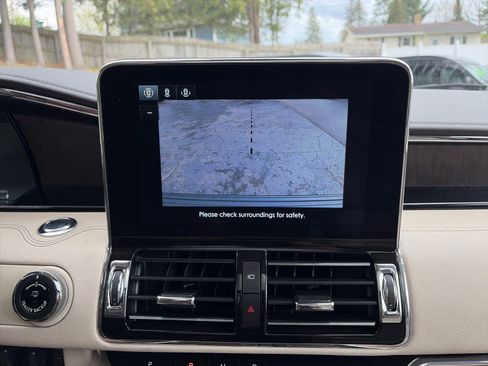 Used 2021 Lincoln Navigator L Reserve AWD/4WD image 29