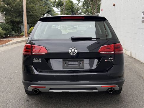 Used 2017 Volkswagen Golf Alltrack SE AWD/4WD image 5