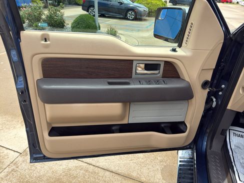 Used 2014 Ford F150 Lariat w/ Lariat Chrome Package AWD/4WD image 12