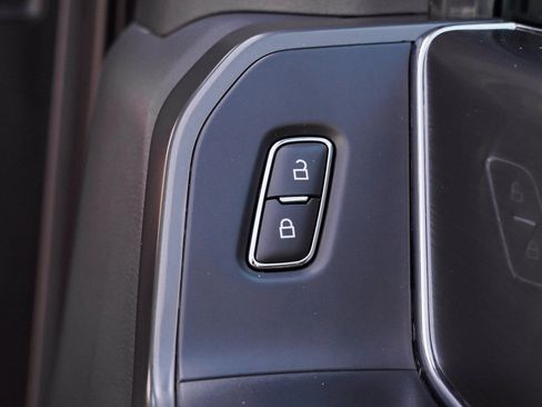 Used 2025 Ford F150 Lariat AWD/4WD image 28