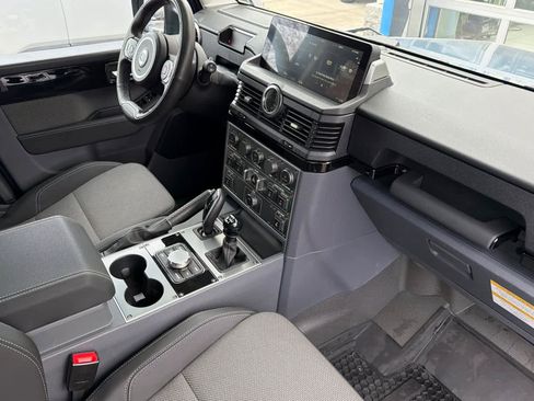 Used 2025 INEOS Grenadier image 18