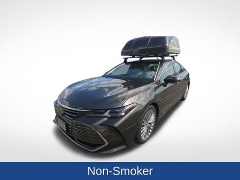 Used 2019 Toyota Avalon Limited w/ Advanced Safety Package FWD image 11
