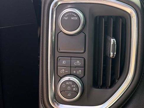 Used 2020 GMC Sierra 1500 SLT w/ SLT Premium Plus Package RWD image 24