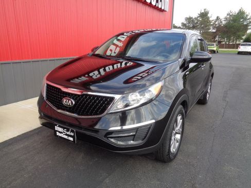 Used 2016 Kia Sportage LX image 1