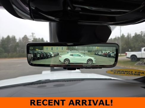 Used 2023 Jeep Grand Cherokee Overland w/ Luxury Tech Group IV image 19