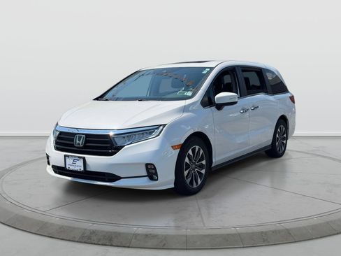 Used 2023 Honda Odyssey EX-L image 3