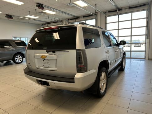 Used 2014 Chevrolet Tahoe LT AWD/4WD image 5