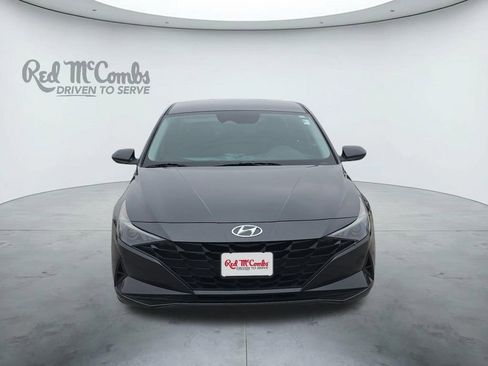 Used 2023 Hyundai Elantra SE FWD image 8