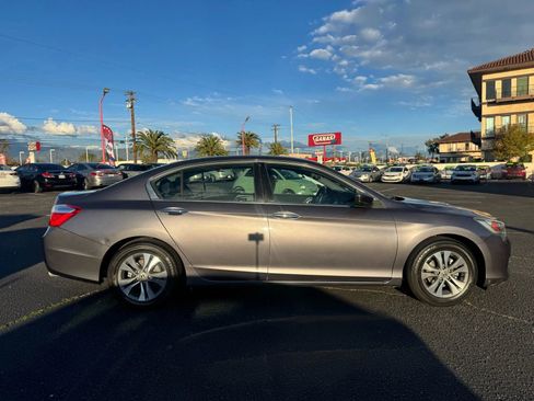 Used 2015 Honda Accord LX image 12