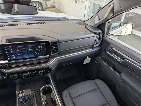 New 2026 Chevrolet Silverado 1500 RST w/ Convenience Package II AWD/4WD image 19