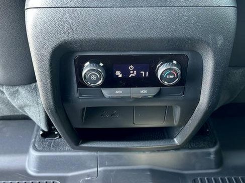 New 2026 Chevrolet Traverse LT w/ Midnight/Sport Edition image 15