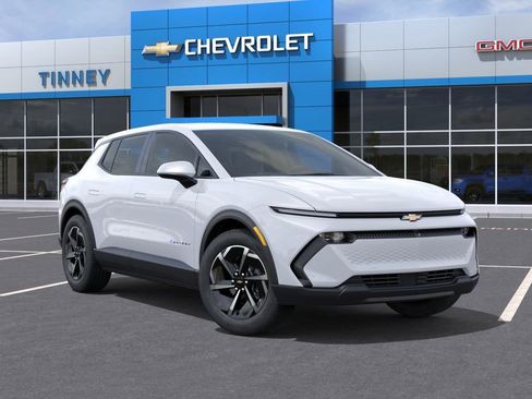 New 2026 Chevrolet Equinox EV LT image 7