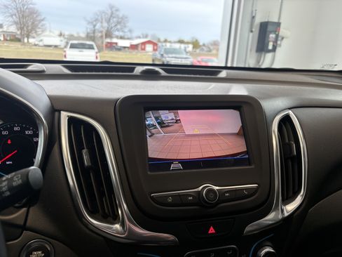 Used 2021 Chevrolet Equinox LT image 13