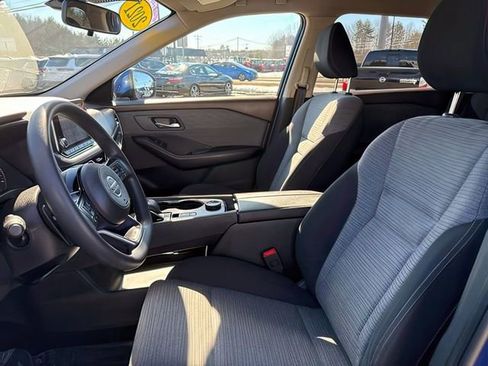 Used 2021 Nissan Rogue SV image 17