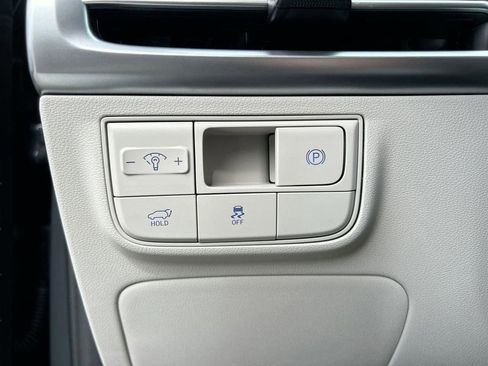 New 2026 Hyundai Tucson Limited FWD image 28