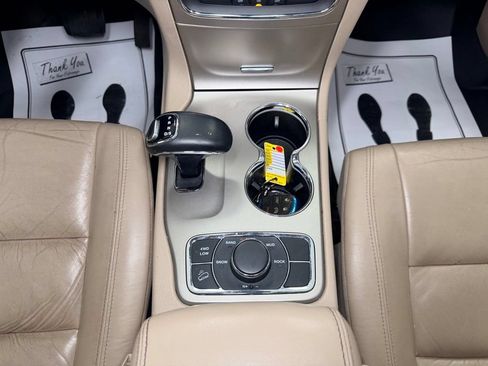 Used 2014 Jeep Grand Cherokee Limited w/ Trailer Tow Group IV AWD/4WD image 13