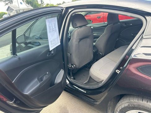 Used 2019 Chevrolet Cruze LS w/ LS Convenience Package FWD image 26
