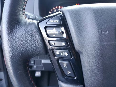 Used 2024 Nissan Frontier Pro-X image 19