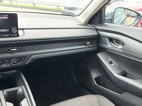 Used 2023 Honda Accord EX image 27