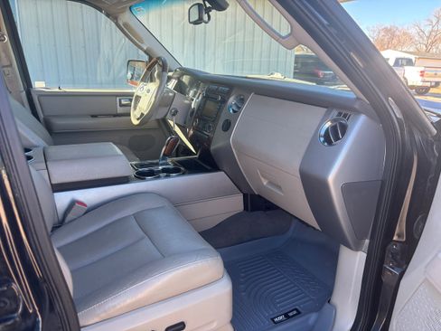 Used 2010 Ford Expedition EL Limited image 15
